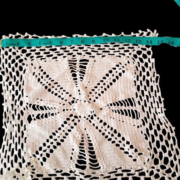 VINTAGE Handmade Crochet Lace Doily 15"‎ Square Beautiful Cotton - Picture 5 of 7
